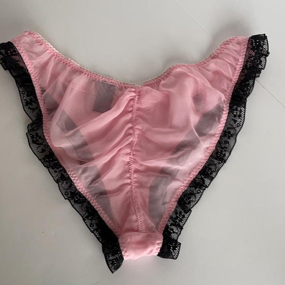 La Senza ,Pink and black négligée set, size medium - Picture 7 of 10